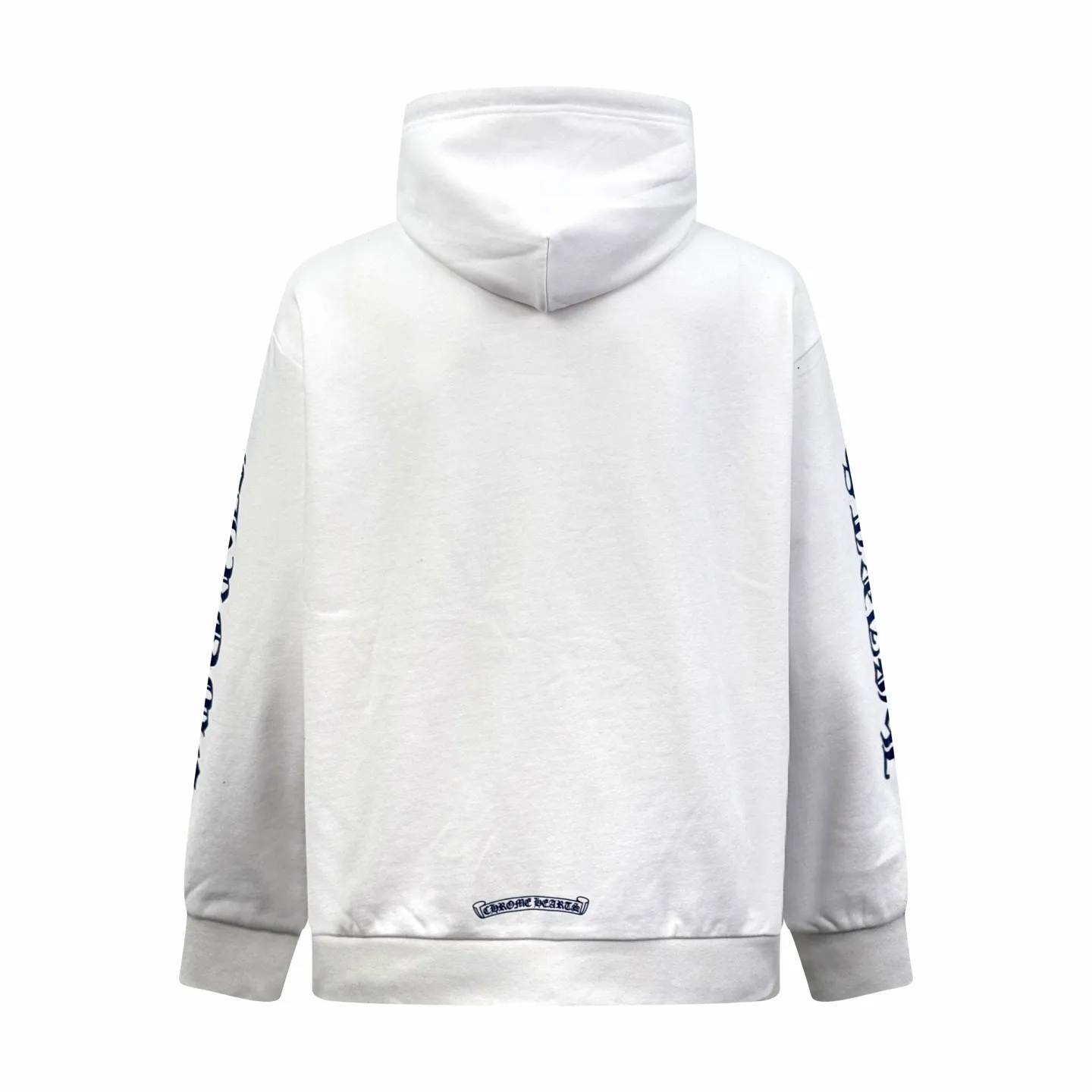 P450 Chrome Hearts letter-printed zipper jacket. Customized soft cloud-like 100% cotton velvet feel sweatshirt fabric. Delicate and smooth, comfortable and close to the skin. Made of pure white as the base. Indigo lines are neatly split. Western Gothic text is embellished on the chest. It controls the visual focus and extends vertically from the wrist to the shoulder line. It is a magic touch to break the monotony of the sweatshirt. The zippered hooded silhouette deconstructs the lazy drape carrying velvet. Gothic font meets all white. It not only retains the coldness of the Gothic, but also eliminates the depression of darkness with the purity of white, giving concrete expression to the sweet-cool balance and unlocking a multi-faceted style. Process 1: Use glue printing. The printing has been modified three times by the film screen. Use glue liquid paint to print the pattern on the fabric. Bake the fabric to fix the printing pattern. Process 2: The fabrics have been washed and have a better hand feel. Not easy to deform, not easy to shrink, not easy to fade, and maintain long-term beauty. Accessories: Customized 1:1 CH Zipper Customized 1:1 CH Trademark Fit: Loose Fit Size: S M L XL Style Number: CC910